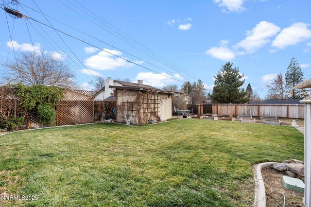 87 Gurr Court, Sparks, NV 89431