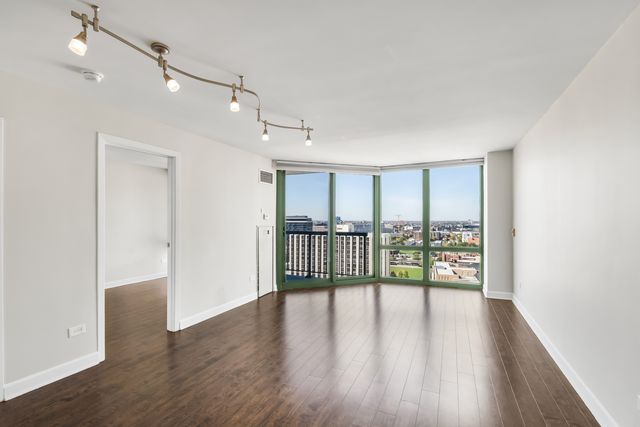 111 W Maple Street 1711, Chicago, IL 60610