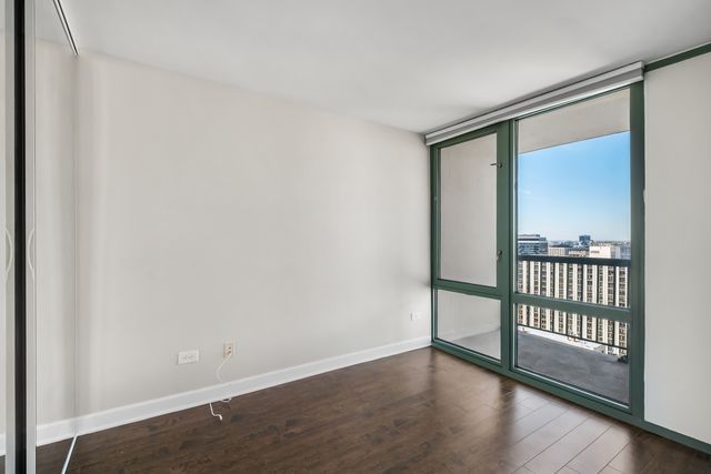 111 W Maple Street 1711, Chicago, IL 60610
