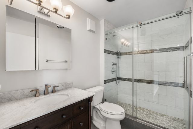 111 W Maple Street 1711, Chicago, IL 60610