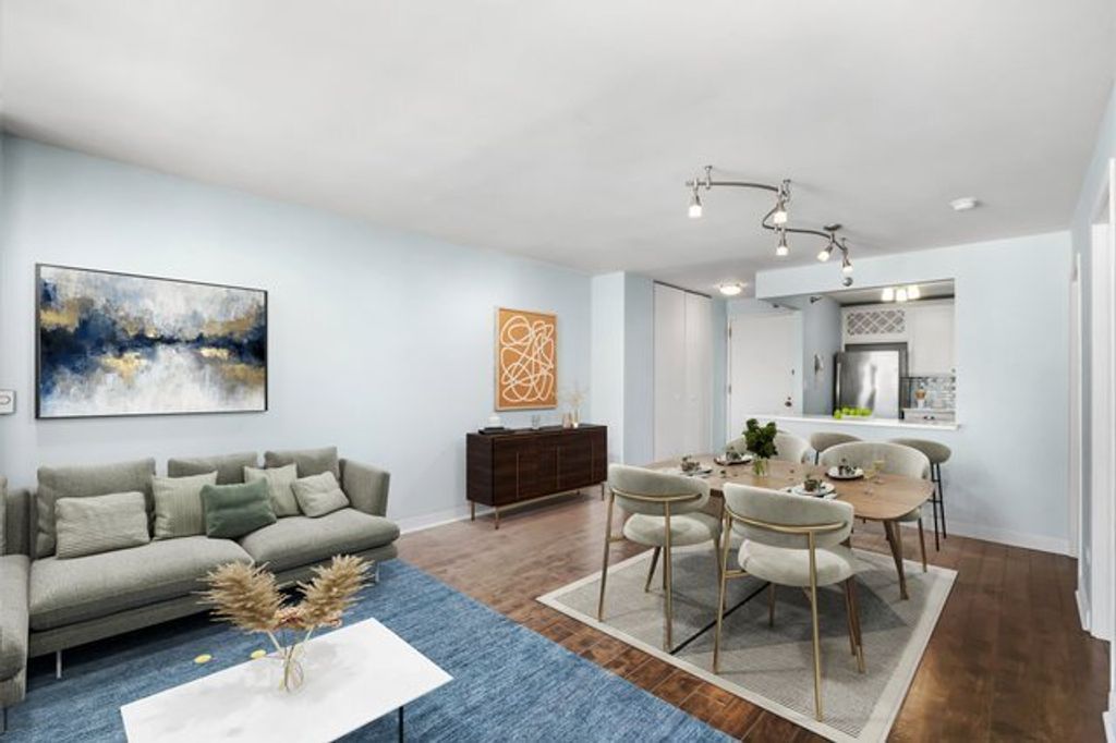 111 W Maple Street 1711, Chicago, IL 60610 — photo 4