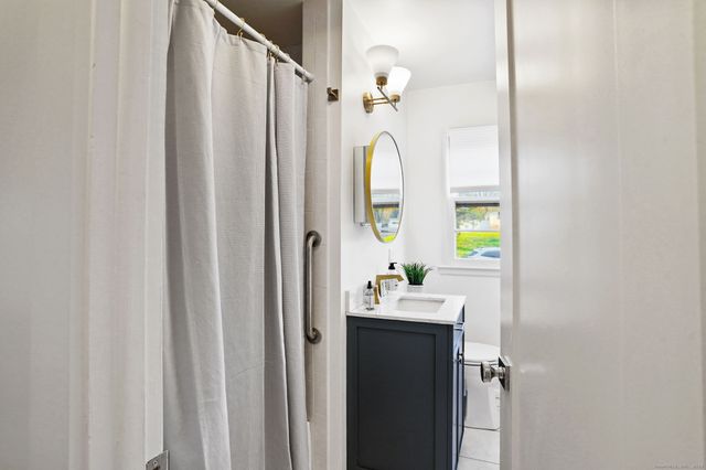 132 Toll House Lane, Fairfield, CT 06825