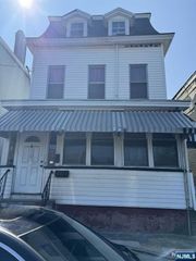 118 Brunswick Street, Newark, NJ 07114