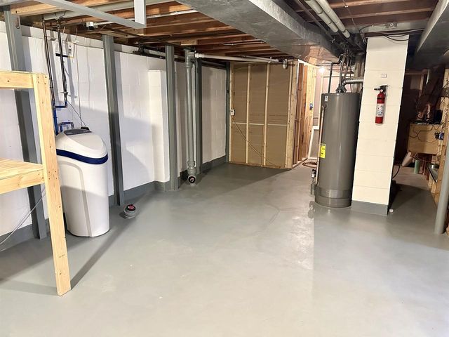 71 S SALLIE AVENUE, Fond Du Lac, WI 54935