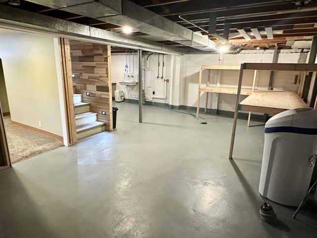 71 S SALLIE AVENUE, Fond Du Lac, WI 54935