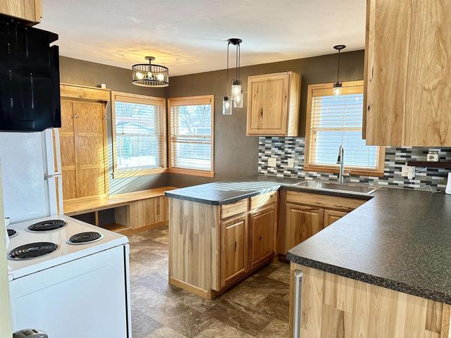 71 S SALLIE AVENUE, Fond Du Lac, WI 54935