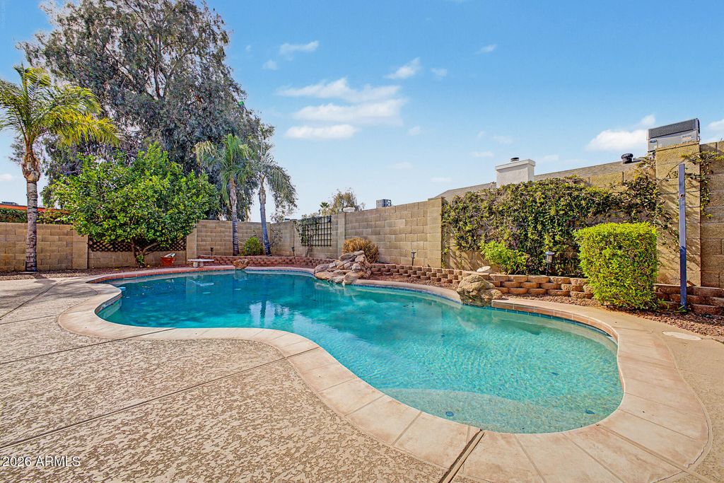 Image 16 of property listing at 4014 E MORROW Drive, Phoenix, AZ 85050