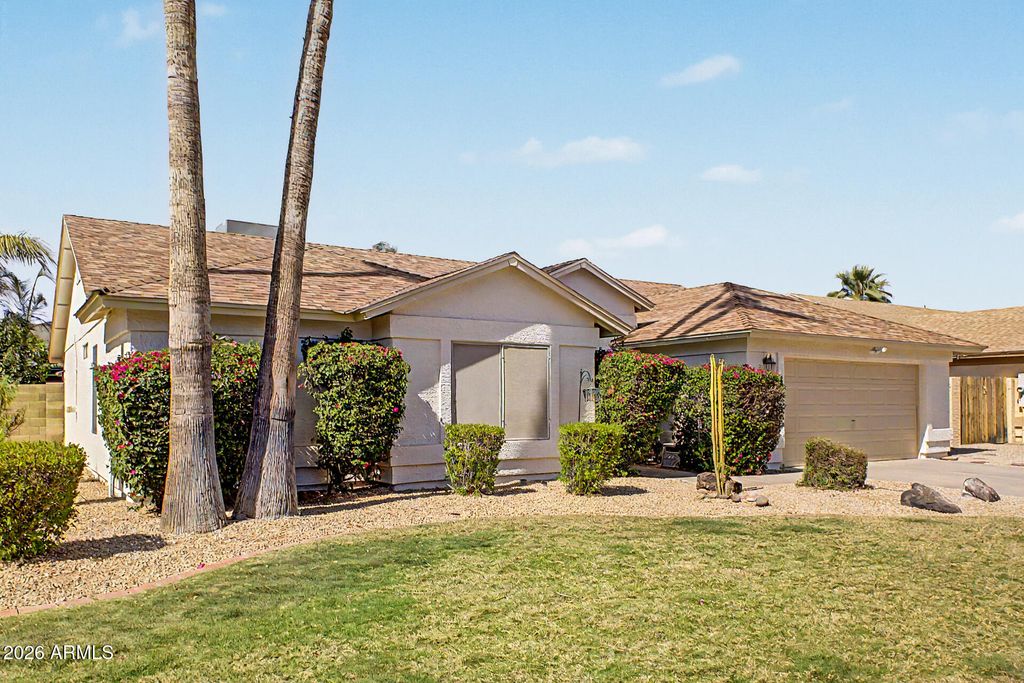 Image 19 of property listing at 4014 E MORROW Drive, Phoenix, AZ 85050