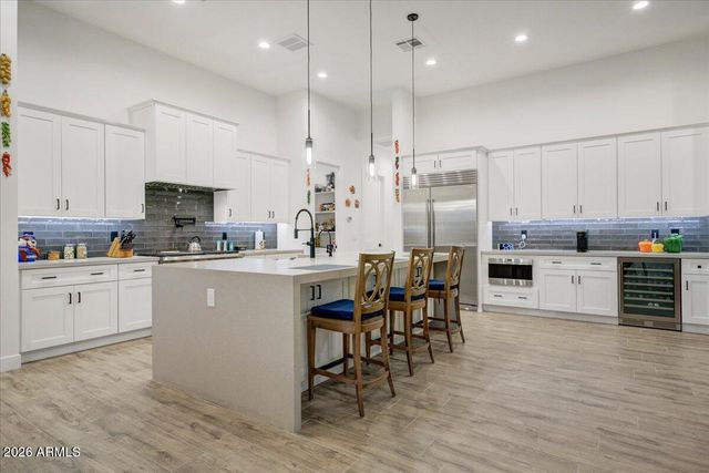 16008 E Dale Lane, Scottsdale, AZ 85262