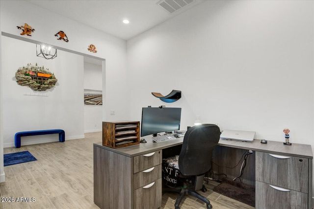 16008 E Dale Lane, Scottsdale, AZ 85262