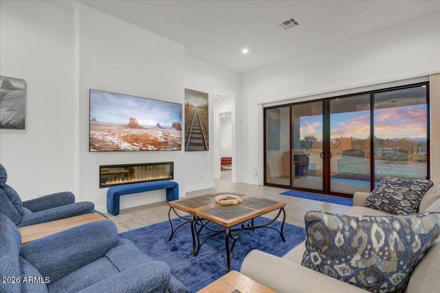 16008 E Dale Lane, Scottsdale, AZ 85262