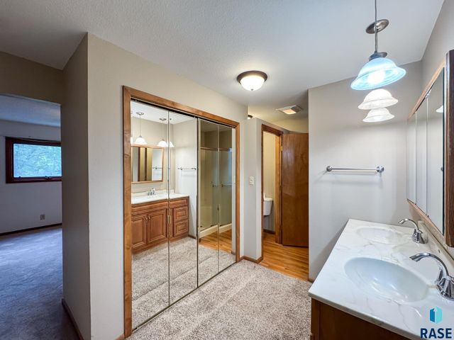 1220 W 23rd St Street, Mitchell, SD 57301