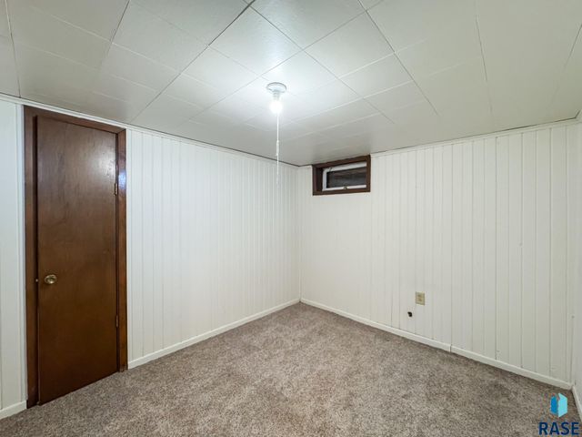 1220 W 23rd St Street, Mitchell, SD 57301