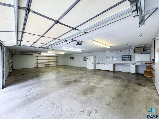 1220 W 23rd St Street, Mitchell, SD 57301