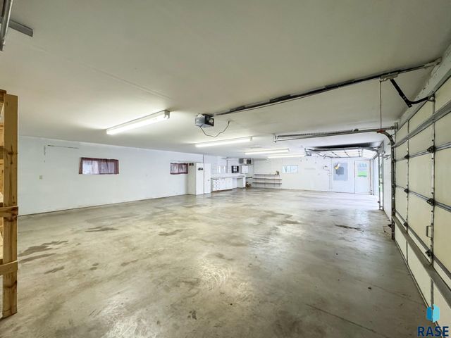 1220 W 23rd St Street, Mitchell, SD 57301