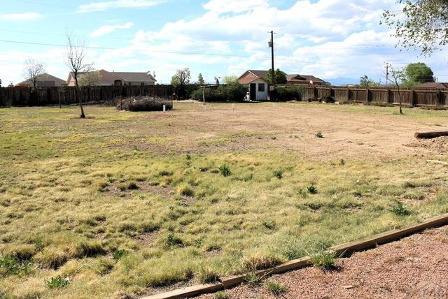 531 N McCulloch Blvd, Pueblo West, CO 81007