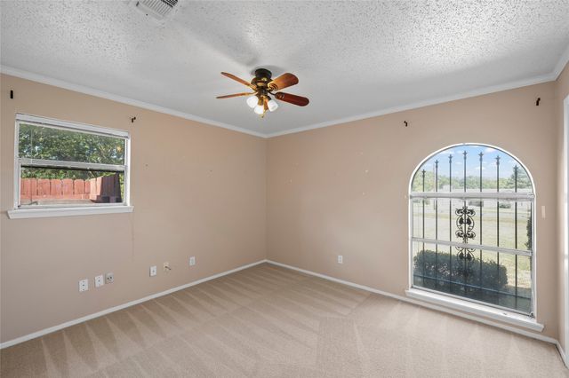 749 Castleman Creek Road, Hewitt, TX 76643