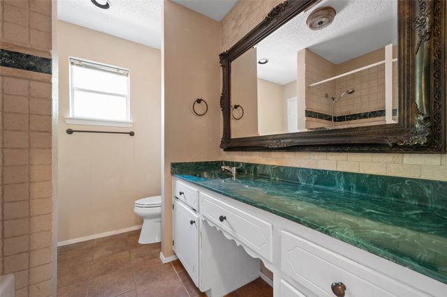 749 Castleman Creek Road, Hewitt, TX 76643