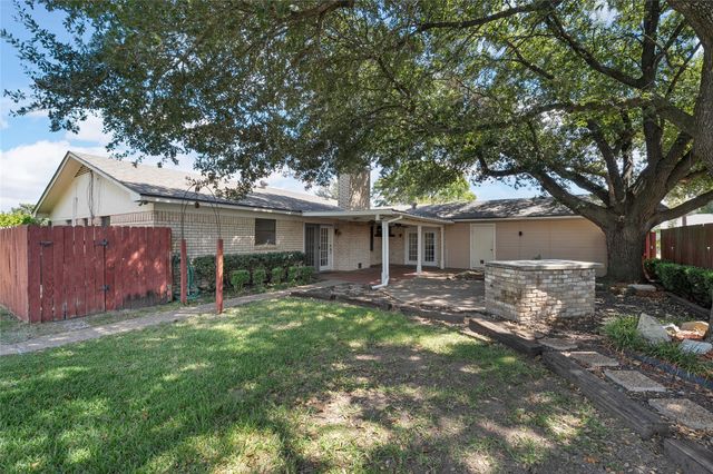 749 Castleman Creek Road, Hewitt, TX 76643