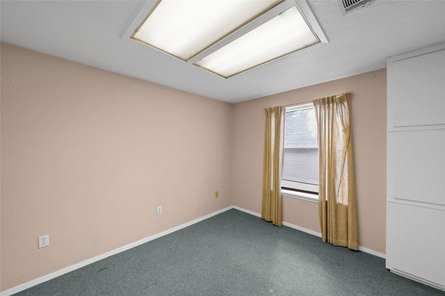 749 Castleman Creek Road, Hewitt, TX 76643