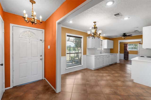 749 Castleman Creek Road, Hewitt, TX 76643