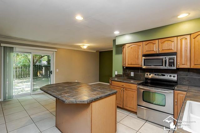 7679 Apache Trail, Bedford Twp, MI 48182