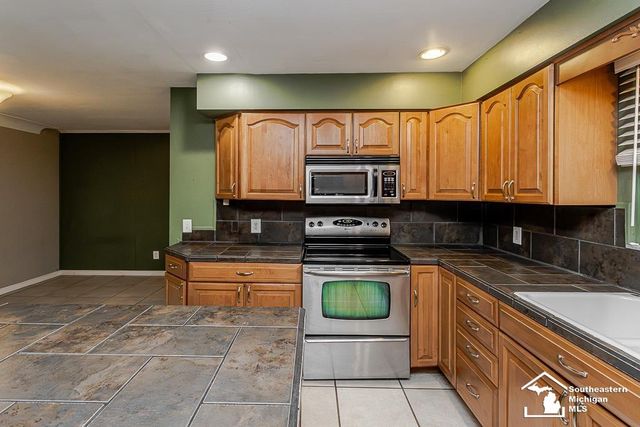 7679 Apache Trail, Bedford Twp, MI 48182