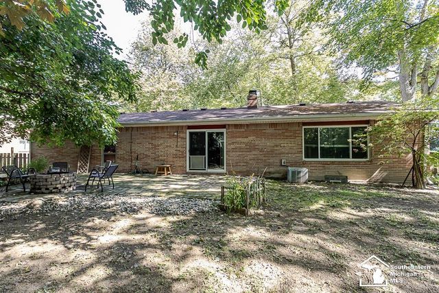 7679 Apache Trail, Bedford Twp, MI 48182