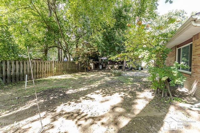 7679 Apache Trail, Bedford Twp, MI 48182