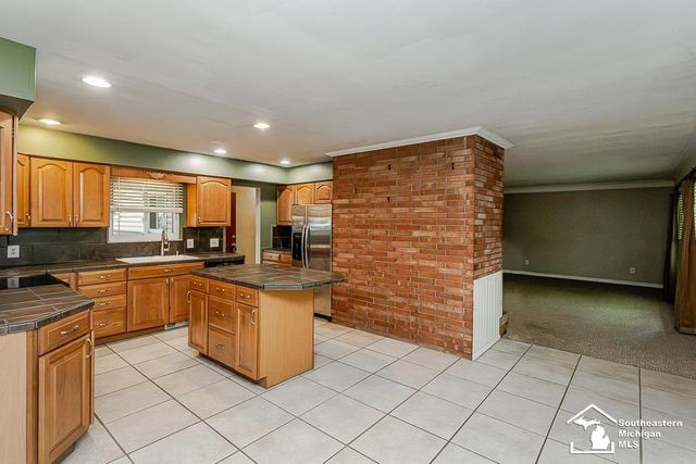 7679 Apache Trail, Bedford Twp, MI 48182