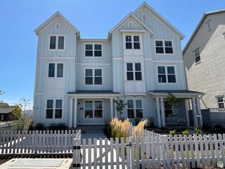 7061 W SOUTH JORDAN PKWY, South Jordan, UT 84009