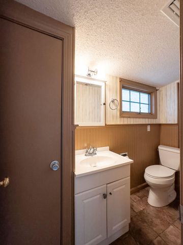 61 Acorn Road, Hampton, NH 03842