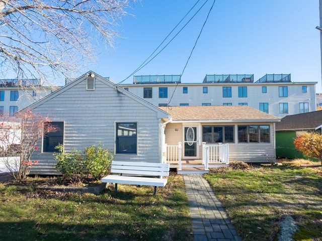 61 Acorn Road, Hampton, NH 03842