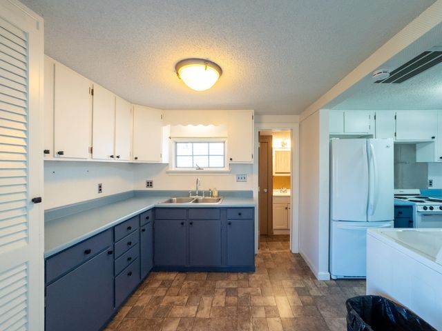 61 Acorn Road, Hampton, NH 03842