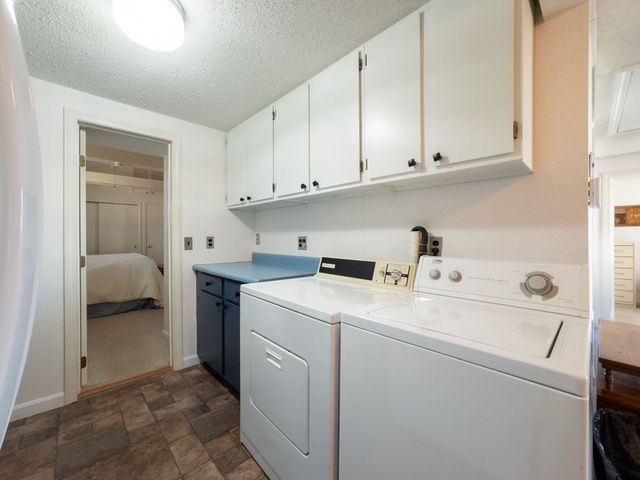 61 Acorn Road, Hampton, NH 03842