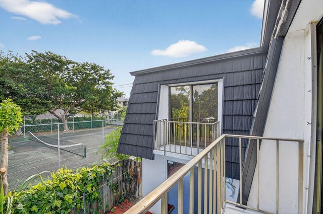 176 Woodland Road, Palm Springs, FL 33461