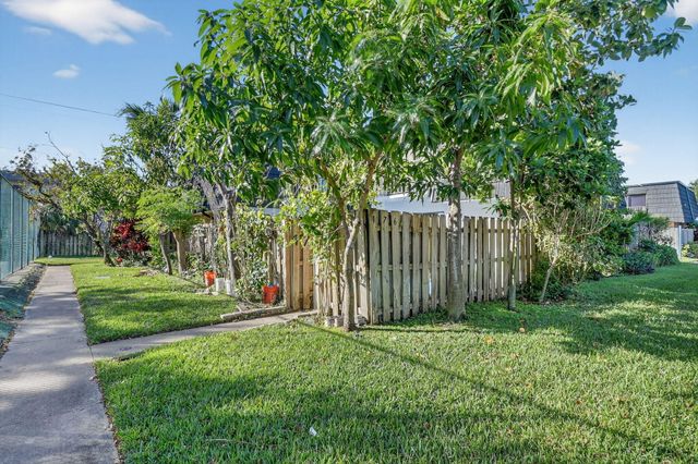 176 Woodland Road, Palm Springs, FL 33461