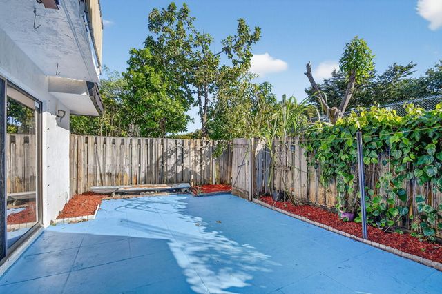 176 Woodland Road, Palm Springs, FL 33461