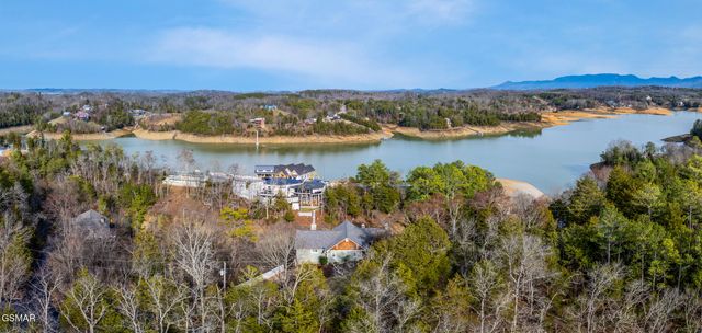 1965 McCroskey Lane, Sevierville, TN 37876