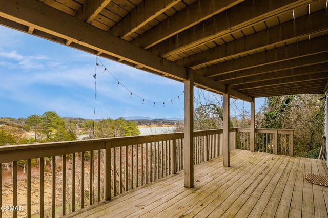 1965 McCroskey Lane, Sevierville, TN 37876