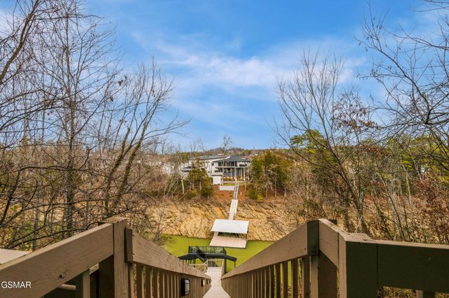 1965 McCroskey Lane, Sevierville, TN 37876