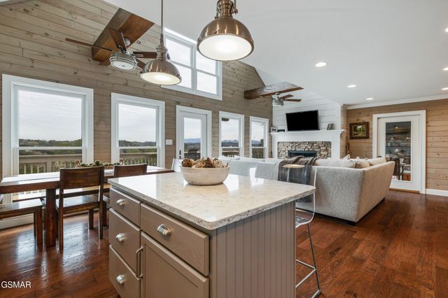 1965 McCroskey Lane, Sevierville, TN 37876