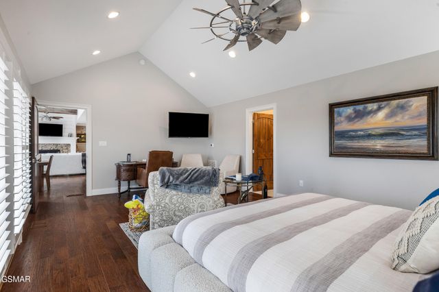 1965 McCroskey Lane, Sevierville, TN 37876