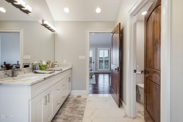 1965 McCroskey Lane, Sevierville, TN 37876