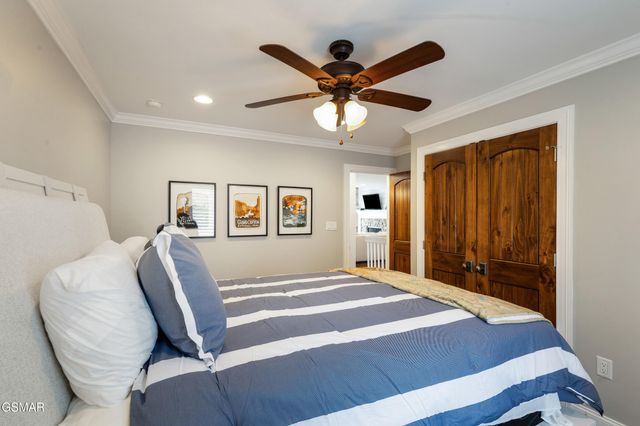 1965 McCroskey Lane, Sevierville, TN 37876