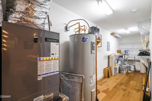 1965 McCroskey Lane, Sevierville, TN 37876