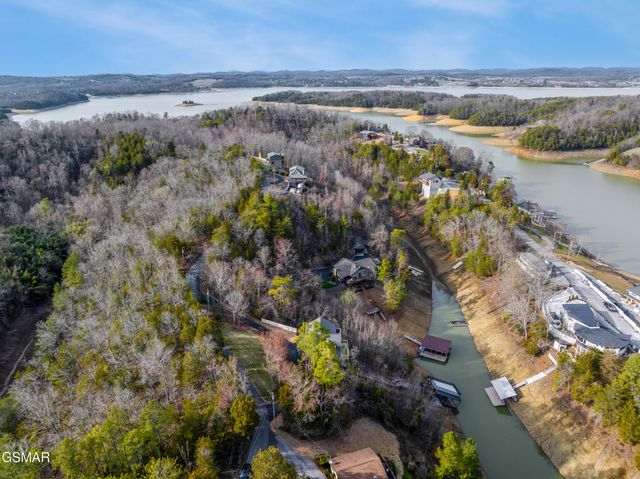 1965 McCroskey Lane, Sevierville, TN 37876