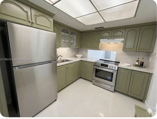 19051 NE 2nd Ave 1503, Miami, FL 33179