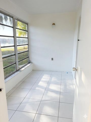 19051 NE 2nd Ave 1503, Miami, FL 33179