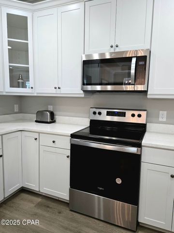 8645 Weekend Drive, Panama City Beach, FL 32413